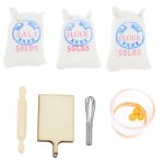 Sac de sel et farine, batteur d'�ufs, rouleau a p�tisserie, accessoires pour maison de poup�e miniature ...