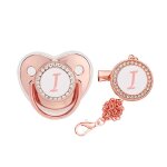 Sucette en silicone avec couvercle et chaîne pour bébé, lettres anglaises en or rose, adaptée aux bébés ... Sucette en silicone avec couvercle et chaîne pour bébé, lettres anglaises en or rose, adaptée aux bébés ...