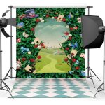 Toile de fond pour photographie de thé au pays des merveilles avec feuilles vertes, rose, chapeau magique, ... Toile de fond pour photographie de thé au pays des merveilles avec feuilles vertes, rose, chapeau magique, ...