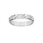 Alliance argent rhodi 4mm diamante striee et biais