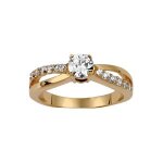 Bague plaqu or croise pierre centrale blanche