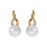 Boucles d'oreilles tige plaqué or perle de culture d'eau douce avec oxydes blancs sertis Boucles d'oreilles tige plaqué or perle de culture d'eau douce avec oxydes blancs sertis