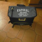 Cartable 38cm kaporal jeans et co noir  bretelles et poigne