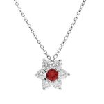 Collier argent rhodi� pendentif marguerite oxydes centre rouge fonc� et contour blancs sertis 40 + 5cm ...