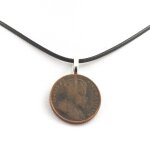 Collier pice de monnaie sri lanka 1 cent. cordon noir.