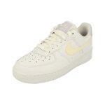 Nike femme air force 1 07 trainers fn3501 100 - 44 1 / 2