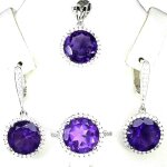 Parure améthyste argent 925. pendentif + chaine, bague, boucles d'oreille Parure améthyste argent 925. pendentif + chaine, bague, boucles d'oreille