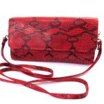 Sac pochette cuir 'frandi' rouge (motif python) (2 soufflets) Sac pochette cuir 'frandi' rouge (motif python) (2 soufflets)