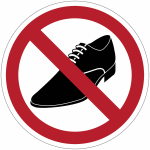Autocollants et panneaux d'interdiction  chaussures de ville interdites