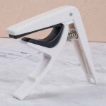 Capodastre de guitare acoustique classique, abs + métal, pince a changement rapide, clé, 1 pièce, accessoires ... Capodastre de guitare acoustique classique, abs + métal, pince a changement rapide, clé, 1 pièce, accessoires ...