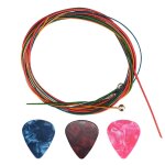 Cordes de guitare colorées avec plectres pour guitare acoustique folk, accessoires, pièces de couleurs ... Cordes de guitare colorées avec plectres pour guitare acoustique folk, accessoires, pièces de couleurs ...