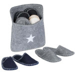 6 paires de chaussons invit�s en feutrine