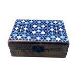 Bo�te moyenne en bois verni en c�ramique - 15x10x6cm - �toiles bleues - vendu par 1