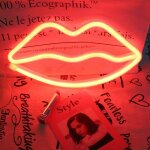 Lip neon sign usb rouge 3 pôles aa powered neon led décoration de table fille chambre décoration murale ... Lip neon sign usb rouge 3 pôles aa powered neon led décoration de table fille chambre décoration murale ...
