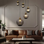Suspension salon 5 flammes lampe salle à manger suspension industrielle noire, boules de verre laiton ... Suspension salon 5 flammes lampe salle à manger suspension industrielle noire, boules de verre laiton ...