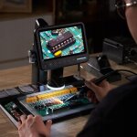 Grossissement du microscope num�rique 1600x 12mp 28 led hd �cran ips 10  32gb sd