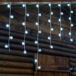 Guirlande stalactites flocons de neige h1m 136 led blanc froid haute luminosit� 8 modes c�ble blanc