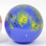 Lampe boule led galaxie bleu oc�an verre 29x29x29cm