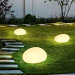 Lampe led solaire d'ext�rieur en forme de galet, r�glable en trois couleurs