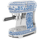 Smeg ? cafeti�re expresso 1350w 15 bars ? capacit� 1, 1l pour 2 tasses ? technologie de vapeur r�glable ...