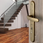 Ouvre&d�co - 2 poign�es de porte vintage trou de cylindre, laiton brut laqu� mat entraxe 195 mm