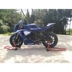 Le poisson qui jardine - pack lot de b�quilles, roues avant et arri�re, d'atelier, piste, motos - rouge ...