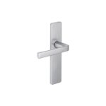 Vachette - poignées de porte kasa avec plaque en argent, entraxe 195 mm, bec de canne Vachette - poignées de porte kasa avec plaque en argent, entraxe 195 mm, bec de canne