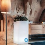 Pot de fleurs lumineux carr� jardini�re en r�sine h 80 40x40 mod. cube top bright lumi�re bleue