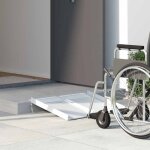Rampe pour fauteuil roulant 270 kg argent� 62 x 73 x 5 cm