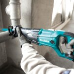 Scie sabre makita jr3061t