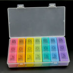 Serbia - pilulier semainier fran�ais matin midi soir nuit , petit pilluliers medicaments 7 jours 21 compartime ...