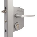 Serrure pour portail battant gris 40 � 60 mm locinox lakq40u2zilv