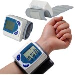 Tensiomètre numérique au poignet avec écran lcd ck101 Tensiomètre numérique au poignet avec écran lcd ck101