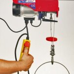 Treuil �lectrique dedra 1000w : 250 / 500 kg - ascenseur pour atelier et maison