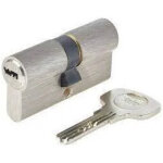 Yale ? cylindre de serrure d�brayable 40 x 40 mm ? 6 goupilles ? 4 cl�s r�versibles ? protection anti ...