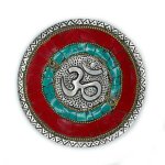 Assiette om décor tibétain porte - cône et bâton - vendu par 1 Assiette om décor tibétain porte - cône et bâton - vendu par 1
