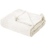 Plaid douillet dcoratif couvre lit blanc crme 150x200 cm idal pour habiller fauteuil ou canap et ...