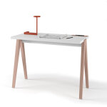 Bureau, modle colmar, en mlamine avec pieds en htre massif laqus. blanc et rose