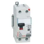 Disjoncteur diffrentiel dx4500 arrive haute et dpart bas  vis u + n 230v 32a type f 30ma courbe ...
