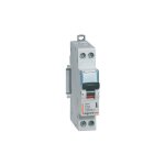 Disjoncteur phase + neutre dnx4500 6ka arrive et sortie borne  vis - 1p + n 230v 32a courbe c - 1 ...