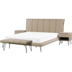 Ensemble de chambre à coucher lit double 180 x 200 cm 2 tables de chevet et bout de lit cuir pu beige ... Ensemble de chambre à coucher lit double 180 x 200 cm 2 tables de chevet et bout de lit cuir pu beige ...