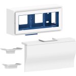 Boîtier adaptateur blanc pour appareillage triple 45 x 45 - compatible avec plinthe électrique 4d et ... Boîtier adaptateur blanc pour appareillage triple 45 x 45 - compatible avec plinthe électrique 4d et ...