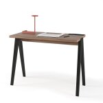 Bureau, modle colmar, en mlamine avec pieds en htre massif laqus. noyer et noir