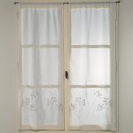 Paire de petits voilages en tamine brode motif bouquet 'artifice' ivoire 60x160 cm