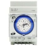 Interrupteur horaire m�canique bidirectionnel 24h sur rail din ? tension 250vac ? courant 16a ? r�serve ...