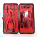 Kit de manucure 18 pi�ces ? rouge ? mod�le � double ciseaux