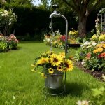 Lanterne solaire avec pot de fleurs en fer forg�, d�coration de jardin et terrasse, design robinet et ...