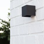 Applique murale led extérieure aluminium eros 6w Éclairage double face noire 4000k blanc neutre Applique murale led extérieure aluminium eros 6w Éclairage double face noire 4000k blanc neutre