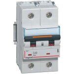 Disjoncteur dx� 25ka arriv�e haute et d�part bas � vis 2 p�les 400v 40a courbe c 3 modules legrand 409772 ...