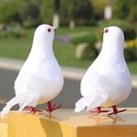 Lot de 2 colombes artificielles avec plumes - d�coration - plume de pigeon - oiseau - statue artisanale ...
